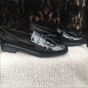 NWT Tahari Black Loafer Pumps